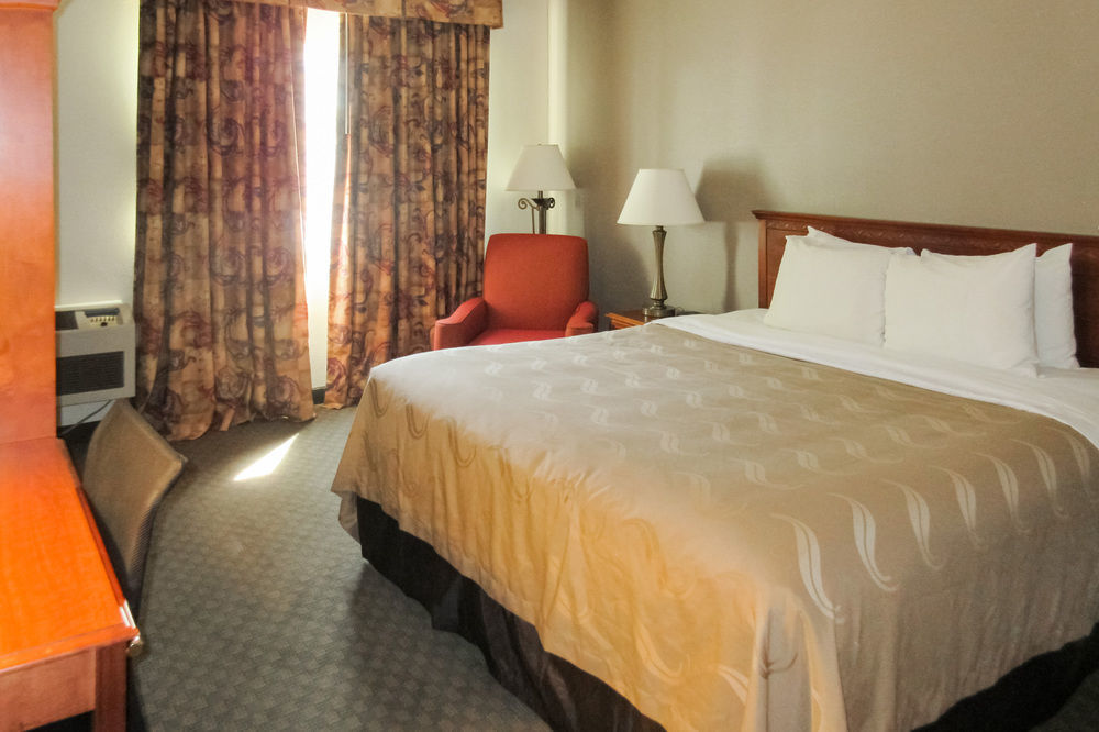 Quality Yosemite Airport Inn